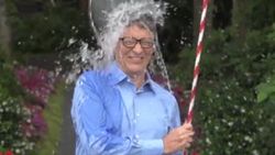 Bill Gates'ten Mark Zuckerberg'e buz gibi cevap İZLE