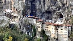 Sümela Manastırı'nda gizli geçit ve şapel keşfedildi