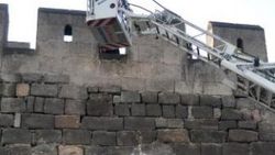 Dolandırıcılara altınlarını kaptıran kadın surlara çıktı