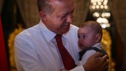 Cumhurbaşkanı Erdoğan'ın küçük Tevfik'le tanışma hikayesi