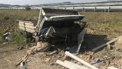 İznik’te Suriyeli işçileri taşıyan kamyonet devrildi