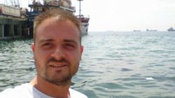 İzmir'de polis memuru tartıştığı adamı öldürdü