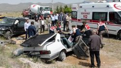 Niğde’de feci kaza: 1’i bebek 3 ölü