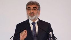 Taner Yıldız istifa iddialarına açıklık getirdi