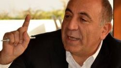 Gürsel Tekin: Kaçak elektrik gibi tweet kullanılıyor
