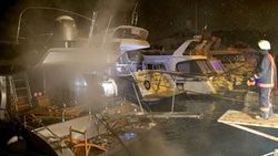 İstanbul'da tekne yangını