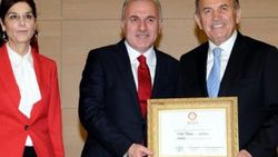 Kadir Topbaş mazbatasını aldı