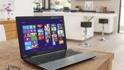 Toshiba dokunmatik Satelitte S serisi
