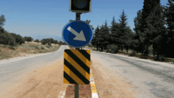 Denizli'de trafik ışığının güneş enerjisi paneli çalındı