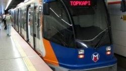 Tramvayın altında kalarak can verdi