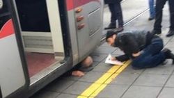 Kayseri'de bir kişi tramvayın altında kaldı