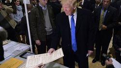 Trump oyunu kullandı