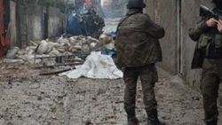 Diyarbakır'da 3 terörist teslim oldu
