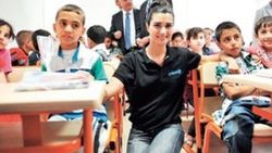 Tuba Büyüküstün'e Batum'da yoğun ilgi
