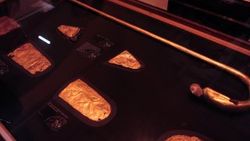 Mısır firavunu Tutankhamun'un altın koleksiyonu sergide