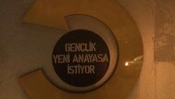 Gençlik yeni anayasa istiyor