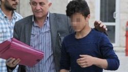 16 yaşındaki çocuk sokak ortasında 4 kişiyi vurdu