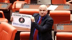 CHP'li Bayraktutan TBMM'de eylemde