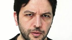 Nihat Doğan tankın üstüne çıktı