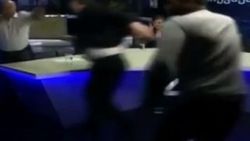 Gürcü vekiller canlı yayında birbirine girdi