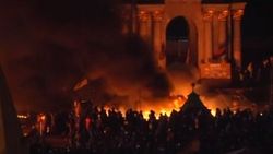 Kiev'de göstericilerle polis arasında çatışma: 25 ölü