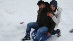 Uludağ’da bidon ve naylonlu kayak