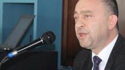 Kocasakal: Su akar yatağını bulur