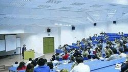 Üniversite öğrencileri için katlamalı harç tartışması