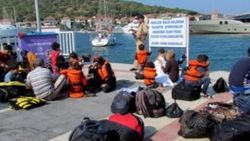 İzmir'de 35 kaçak yakalandı