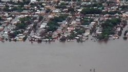 Uruguay'da seller: Binlerce kişi evsiz kaldı