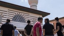 Üsküdar'daki Koru Camii ibadete açıldı
