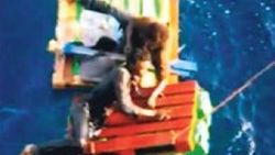 Türk gemisi iki göçmeni denizin ortasında ölüme terk etti
