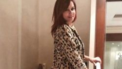 Deniz Seki iç çamaşırını trabzanda unuttu