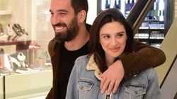 Aslıhan Doğan doğumdan 20 gün sonra eski formuna kavuştu