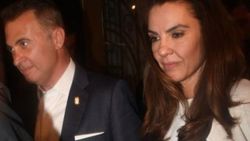 Fikret Orman aşkının elinden tuttu
