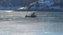 Tunceli'deki Uzunçayır Barajı buz tuttu