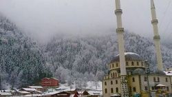 Uzungöl beyaza büründü