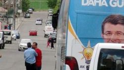 Batman'da AK Parti seçim otobüsüne silahlı saldırı