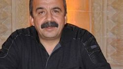 Sırrı Süreyya'dan askere taş atma yorumu: Doğal refleks