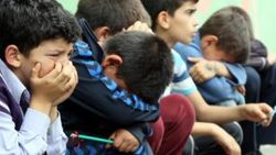 Bisiklet için ağlayan madenci çocuklarının yüzü güldü
