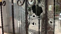 Van'da liseye bombalı ve silahlı saldırı