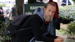Yakalanan dilenciden 2 daire 4 dükkan çıktı
