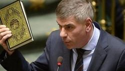 Kur'an-ı Kerim'e hakaret eden milletvekili hacklendi