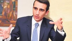 21 yaşındaki finansçı Adabank ile Türkbank'a talip oldu