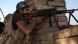 Askerden firar edip Kobani'ye giden genç yakalandı