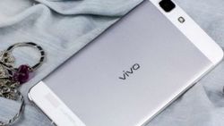 Dünyanın en ince akıllı telefonu Hindistan'da satışta