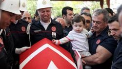 Şehit itfaiyeci Taner Çebi son yolculuğuna uğurlandı