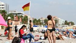 Antalya’da yazdan kalma günler yaşanıyor