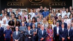 Cannes'ta Manchester için 1 dakikalık saygı duruşu