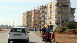 Sık sık kazaların yaşandığı yol vatandaşları tedirgin ediyor